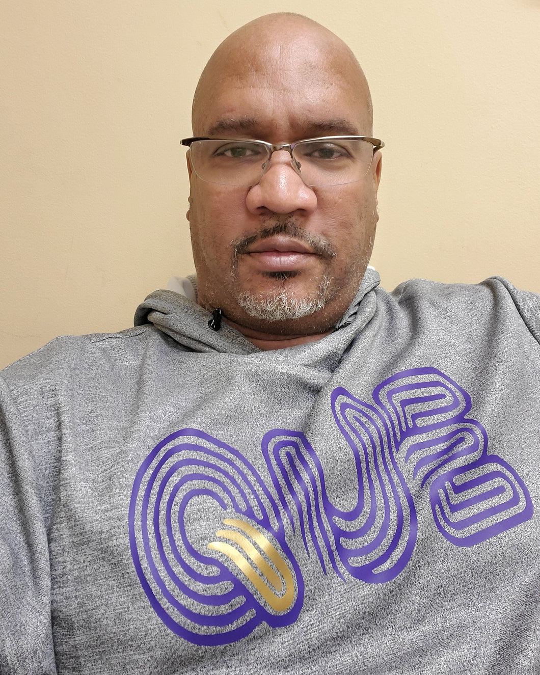 Gray QUE HOODIE  - Omega Psi Phi